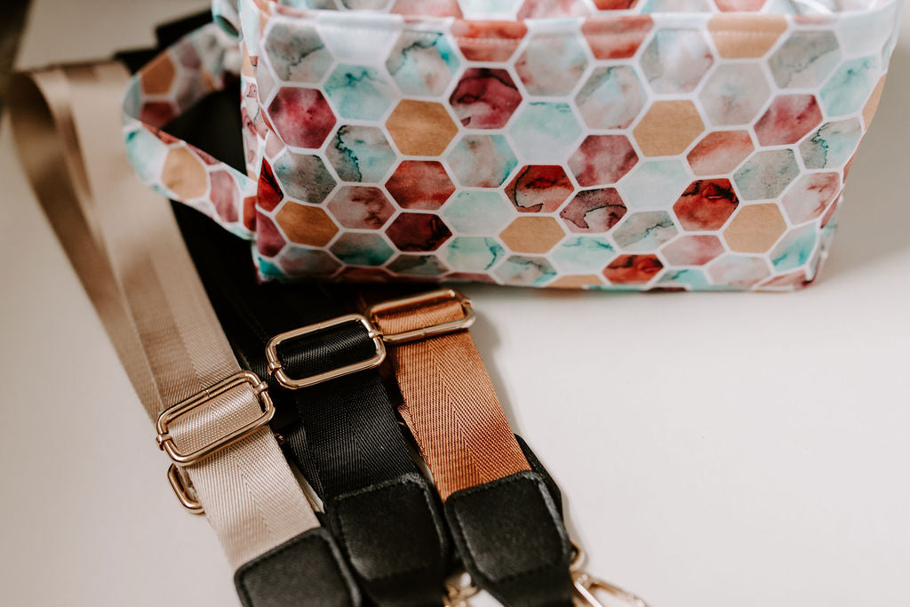 Honeycomb Water Resistant Diaper Pod / Travel Cube